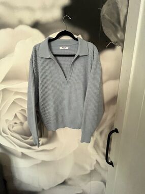 Smash + Tess Megan  Pale Blue Collared V-Neck Waffle Knit Sweater size M/L